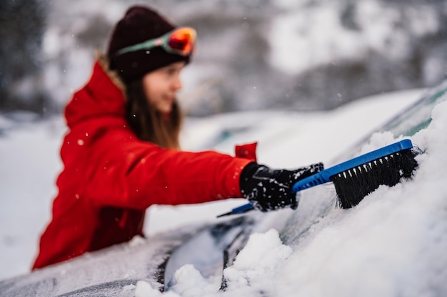 Jak hamować na snowboardzie podczas pierwszych zjazdów?