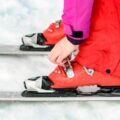Jak ustawić wiązania snowboardowe, aby rozpocząć jazdę bez stresu?