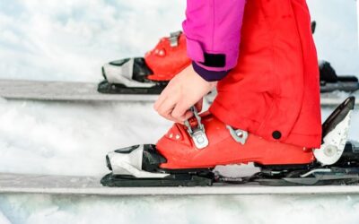 Jak ustawić wiązania snowboardowe, aby rozpocząć jazdę bez stresu?