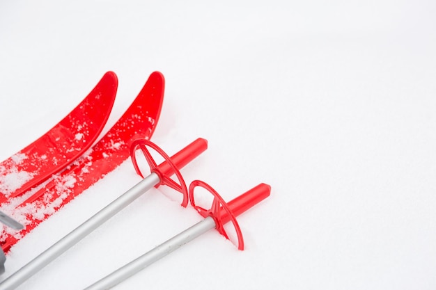 Czy wypożyczalnie nart są otwarte tej zimy?