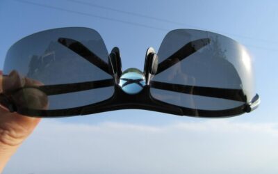 Gogle sferyczne czy cylindryczne – które sprawdzą się podczas jazdy na nartach?