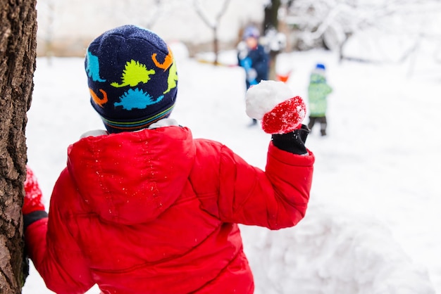 Ile godzin nauki jazdy na nartach potrzeba na pierwsze postępy?