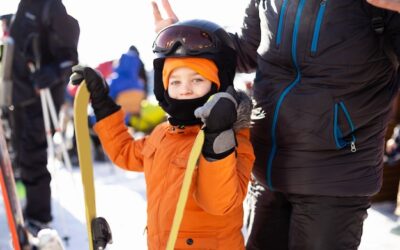 Jakie narty dla 7 latka wybrać podczas pierwszych zakupów?