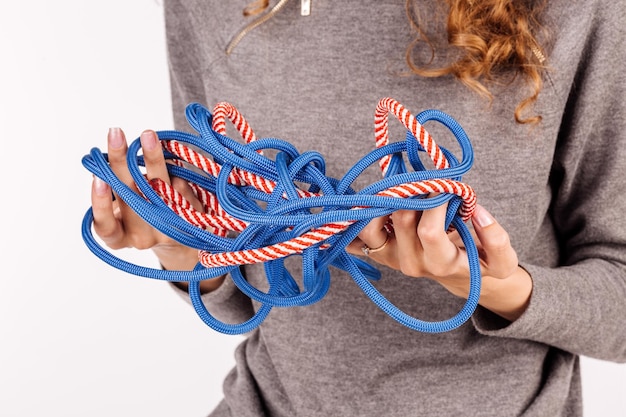 Jakie wiązania występują w codziennych materiałach?