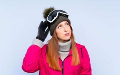 Kask narciarski z szybą czy gogle – co lepiej sprawdzi się na stoku?