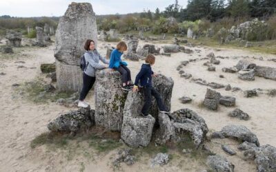 Ile trwa zwiedzanie skalnego miasta i od czego to zależy?