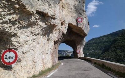 Szczeliniec gdzie zaparkować podczas górskiej wycieczki?