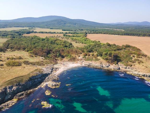 Gdzie leży wyspa Kreta i czym zachwyca turystów?