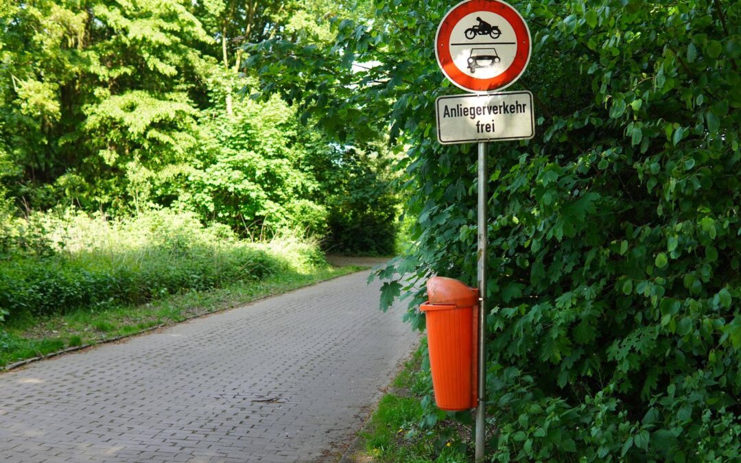 Szlak czerwony co oznacza na polskich trasach?