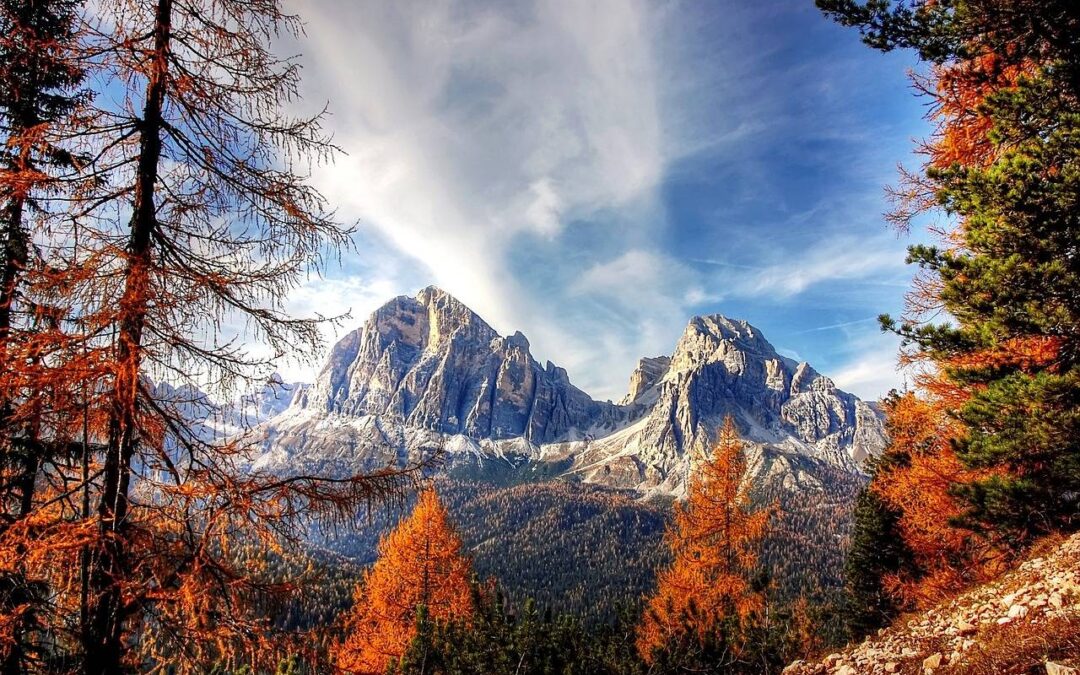 Alpy czy Dolomity co wybrać na górski urlop?